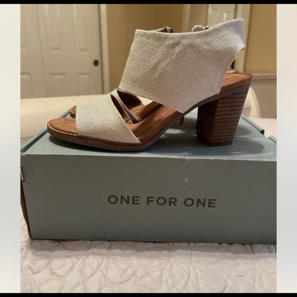 TOMS women’s heels
